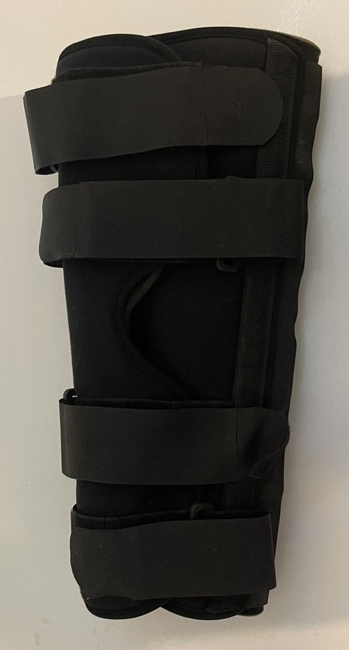 Medline Adjustable Soft Leg Brace 16” Black